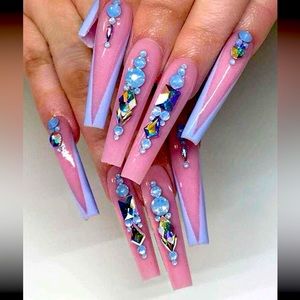 Press on nails